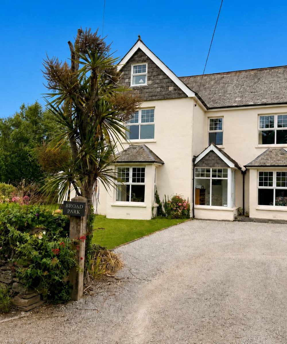 Front Of House 2