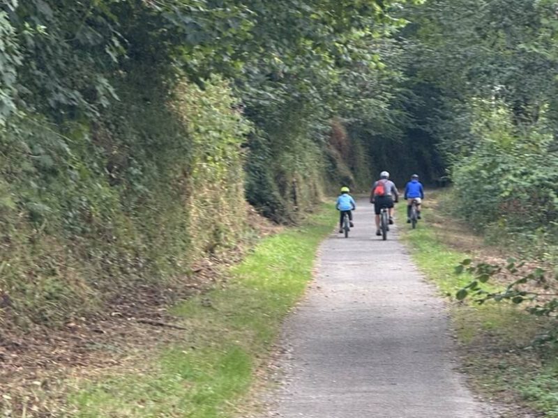 camel-trail-cyclists-optimised